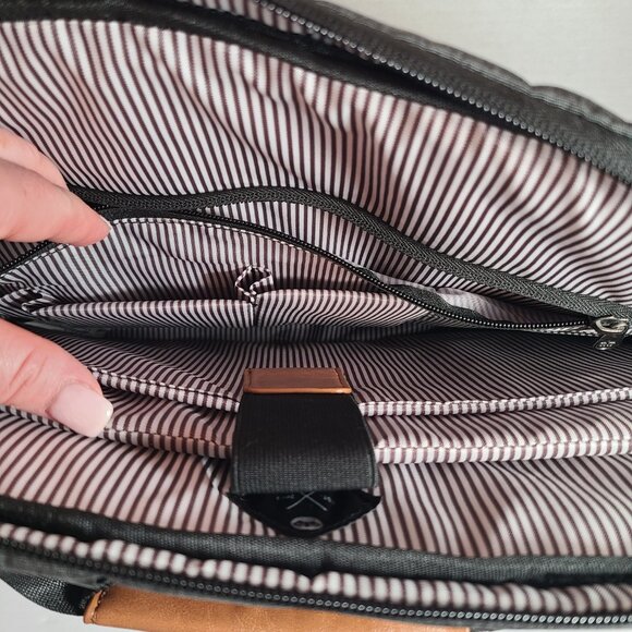 PKG Laptop Messenger Bag Gray – Fits up to 15" Laptop, Padded with Multiple Comp - Picture 6 of 10